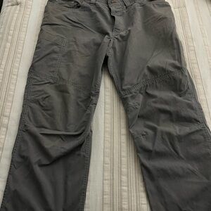 L.L. Bean Men's Charcoal Cargo Pants workwear or hiking